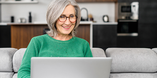 CTA-1.1B-mobile-Lucia-Pelosini-LP-ophthalmology-Gatwick